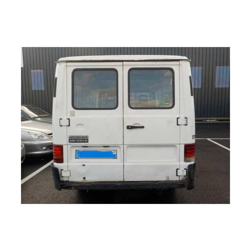 Siege avant gauche MERCEDES MB 100 631 d’occasion