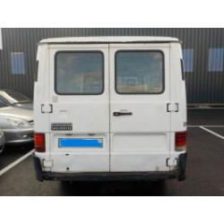 Pare choc arriere MERCEDES MB 100 631 d’occasion