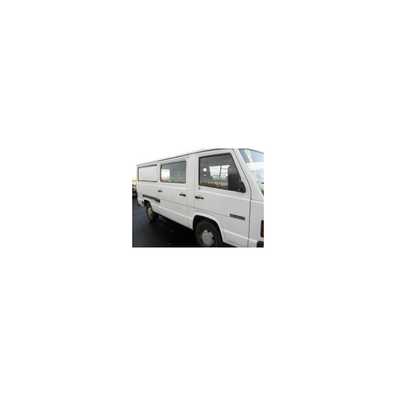 Porte avant droit MERCEDES MB 100 631 d’occasion