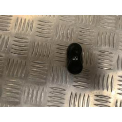 Interrupteur de leve vitre avant gauche DACIA SANDERO 1 d’occasion