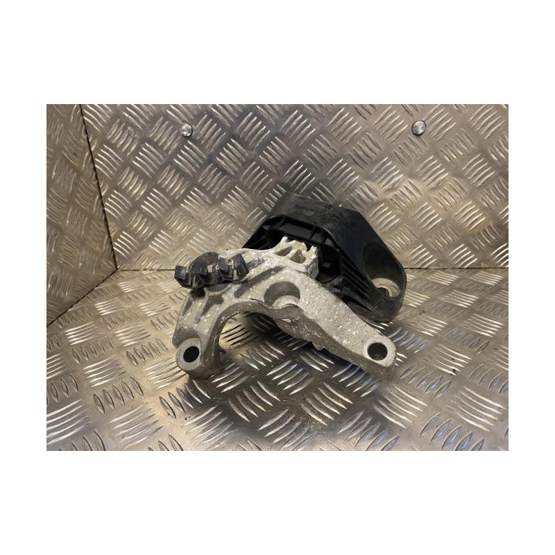 Support moteur droit RENAULT CLIO 4 PHASE 1 d’occasion