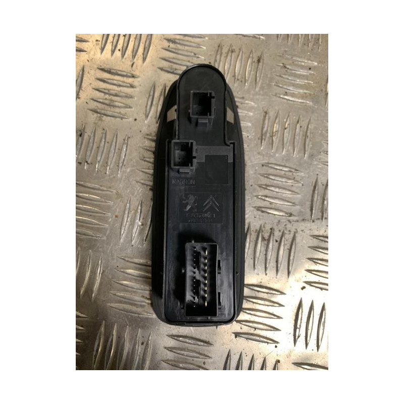 Interrupteur de leve vitre avant gauche PEUGEOT 2008 1 PHASE 1 d’occasion