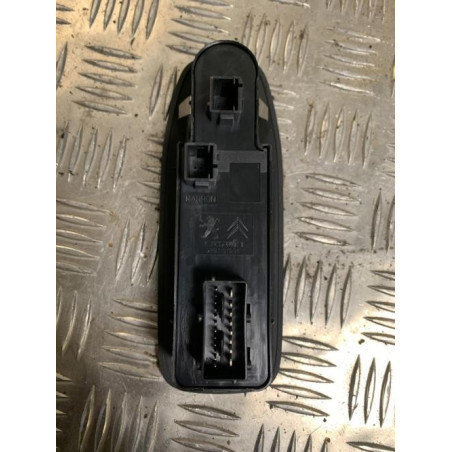 Interrupteur de leve vitre avant gauche PEUGEOT 2008 1 PHASE 1 d’occasion