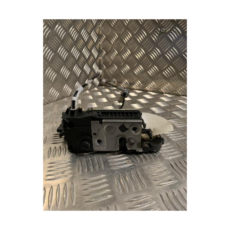 Serrure avant gauche PEUGEOT 2008 1 PHASE 1 d’occasion
