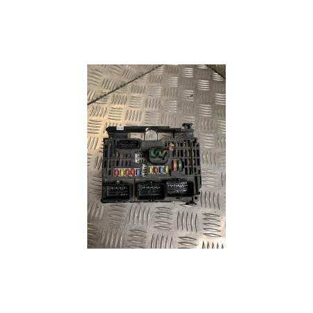 Boitier servitude moteur (BSM) PEUGEOT  d’occasion