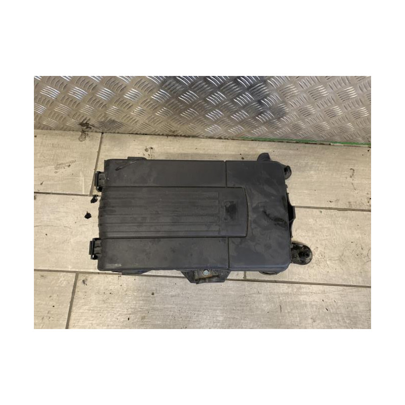 Coffre à batterie VOLKSWAGEN GOLF 5 d’occasion