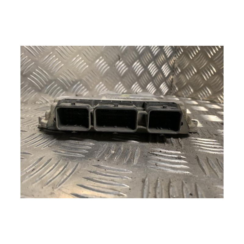Calculateur RENAULT MASTER 2 PHASE 2 d’occasion
