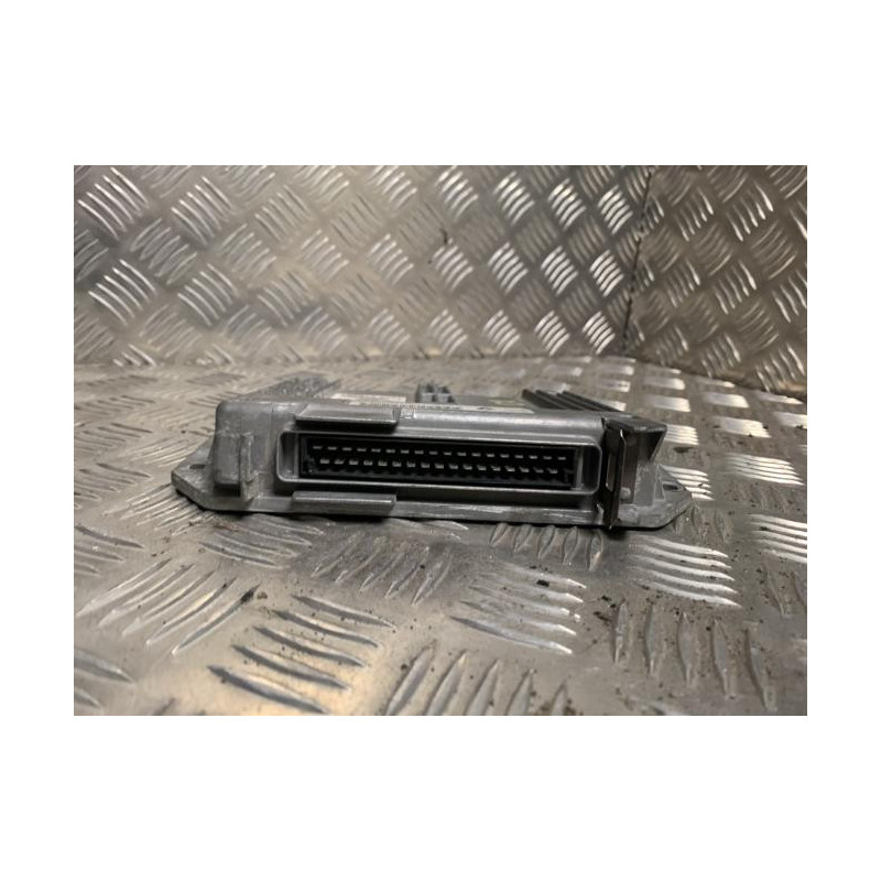 Calculateur RENAULT  d’occasion