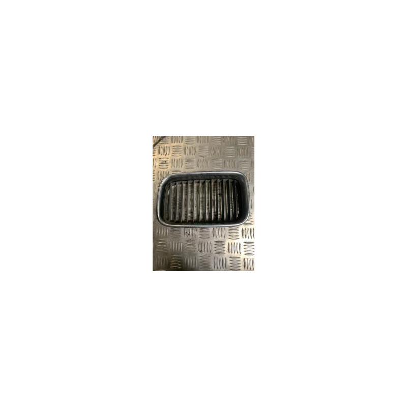 Grille de calandre gauche BMW SERIE 3 E36 d’occasion