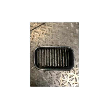 Grille de calandre droite BMW SERIE 3 E36 d’occasion