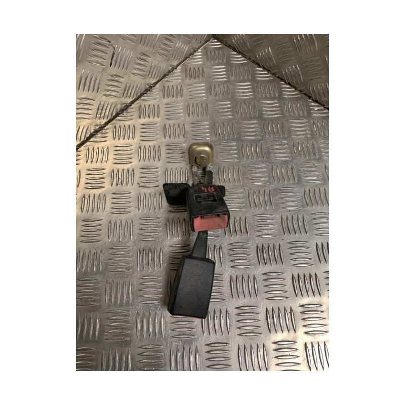 Attache ceinture arriere gauche AUDI  d’occasion
