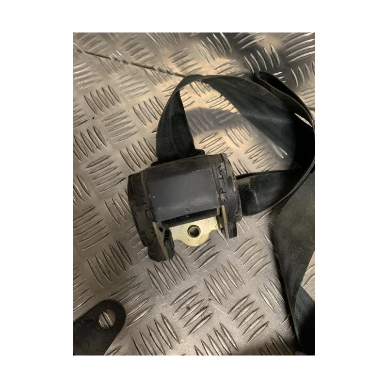 Ceinture avant droit FORD FIESTA 3 PHASE 1 d’occasion