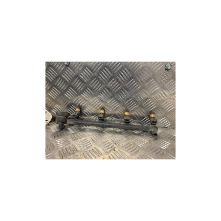 Rampe injection RENAULT CLIO 2 PHASE 2 d’occasion