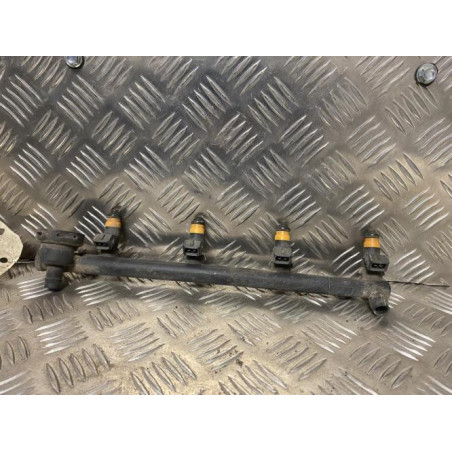 Rampe injection RENAULT CLIO 2 PHASE 2 d’occasion