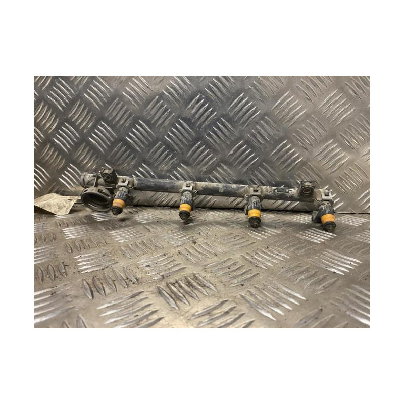 Rampe injection RENAULT CLIO 2 PHASE 2 d’occasion