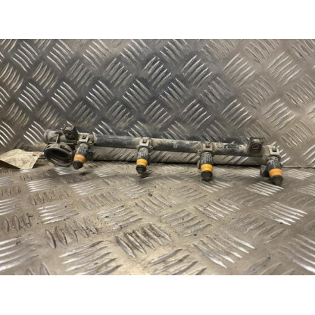 Rampe injection RENAULT CLIO 2 PHASE 2 d’occasion