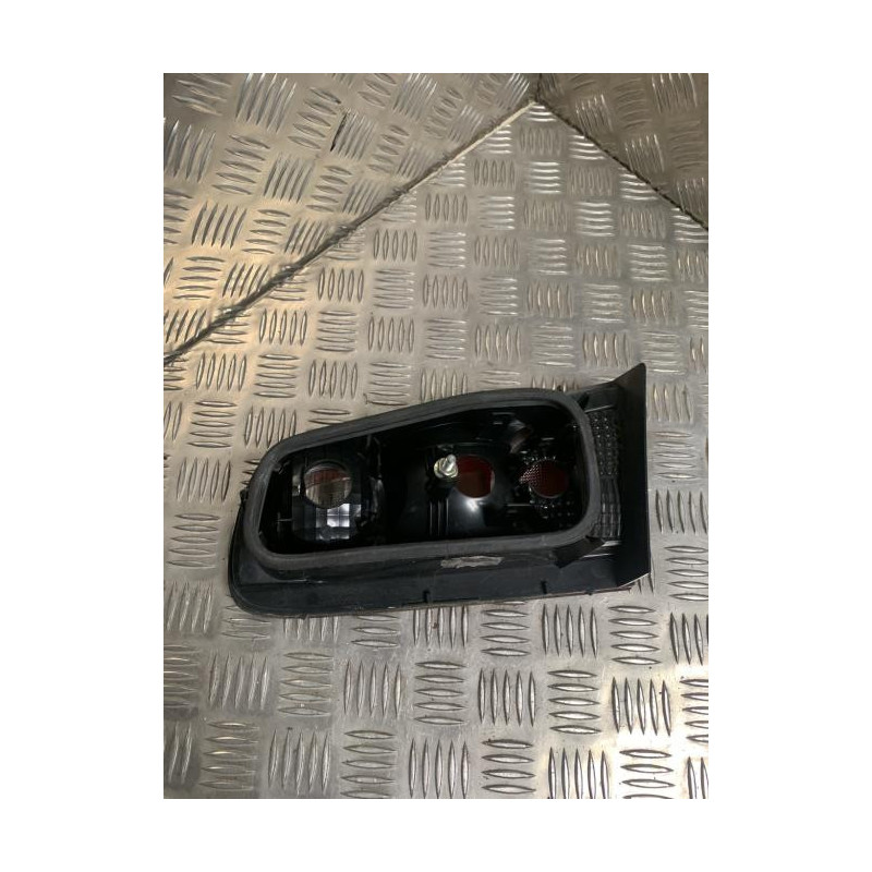 Feu arriere secondaire gauche (feux) RENAULT LAGUNA 2 PHASE 2 d’occasion