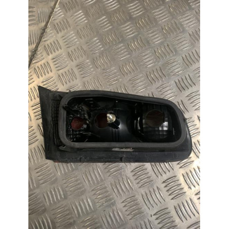 Feu arriere secondaire droit (feux) RENAULT LAGUNA 2 PHASE 2 d’occasion
