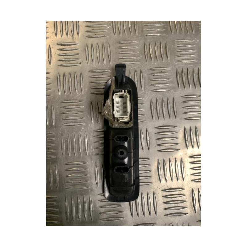 Interrupteur de leve vitre arriere droit RENAULT SCENIC 2 PHASE 2 d’occasion