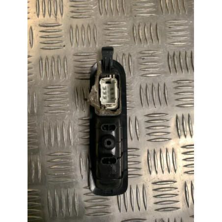 Interrupteur de leve vitre arriere droit RENAULT SCENIC 2 PHASE 2 d’occasion