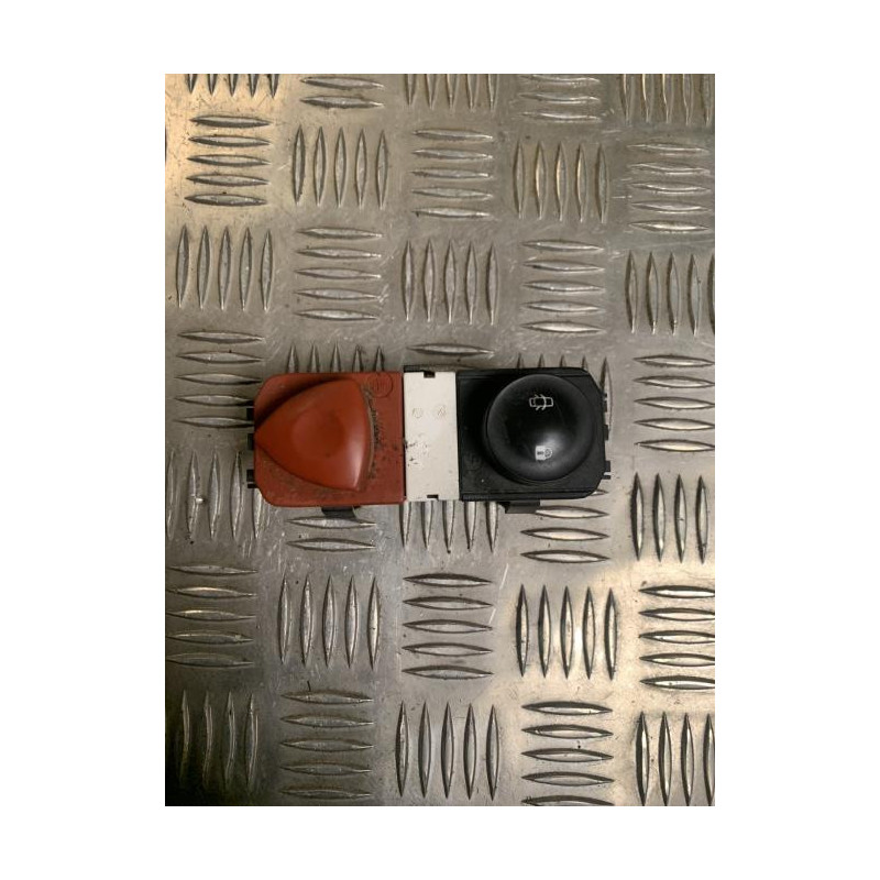 Bouton de warning RENAULT SCENIC 2 PHASE 2 d’occasion