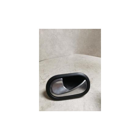 Poignee interieur avant gauche RENAULT SCENIC 2 PHASE 1 d’occasion