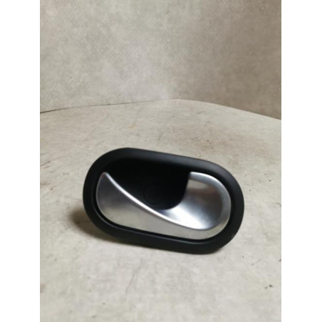 Poignee interieur avant droit RENAULT SCENIC 2 PHASE 2 d’occasion