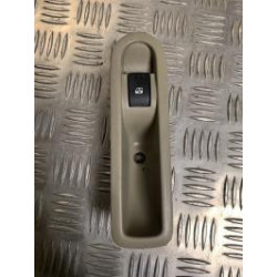 Interrupteur de leve vitre arriere gauche RENAULT GRAND SCENIC 2 PHASE 2 d’occasion