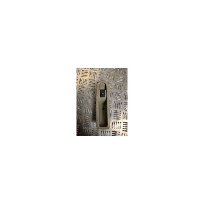 Interrupteur de leve vitre arriere droit RENAULT GRAND SCENIC 2 PHASE 2 d’occasion