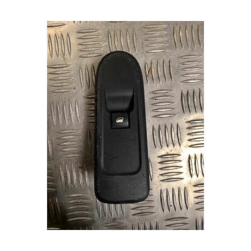 Interrupteur de leve vitre avant droit CITROEN C5 2 BREAK d’occasion