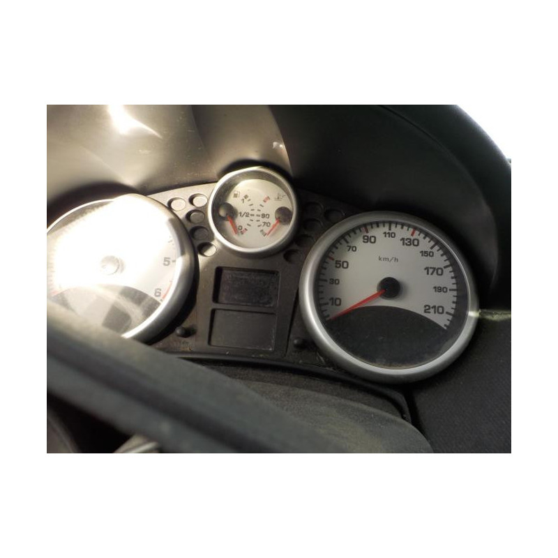 Porte avant droit PEUGEOT 207 PHASE 2 BREAK d’occasion