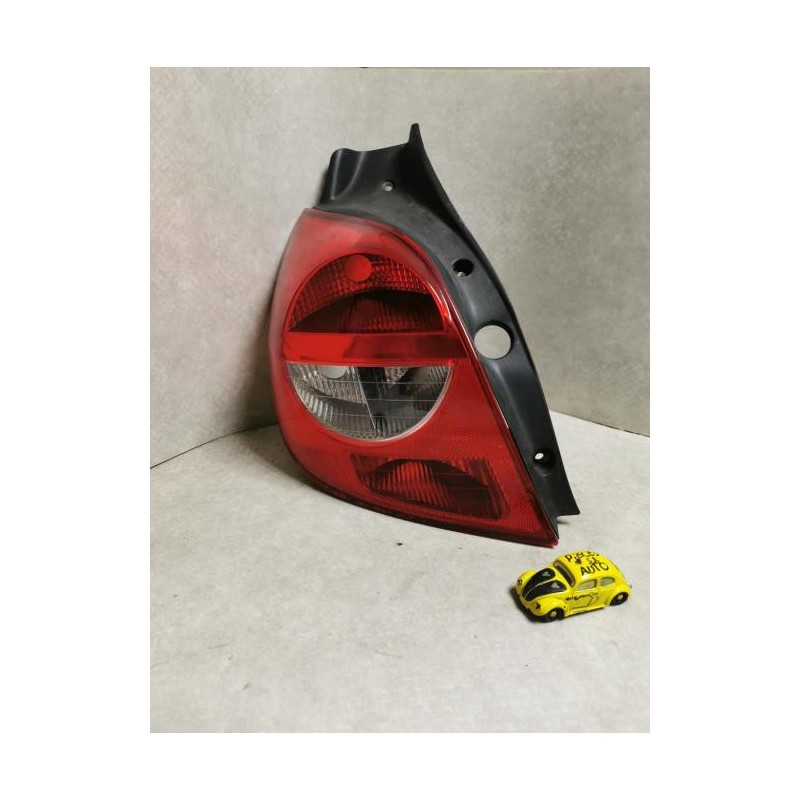 Feu arriere principal gauche (feux) RENAULT CLIO 3 PHASE 1 d’occasion