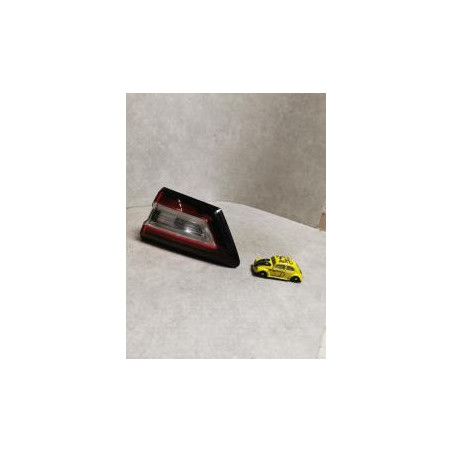 Feu arriere secondaire droit (feux) RENAULT CLIO 4 PHASE 2 d’occasion