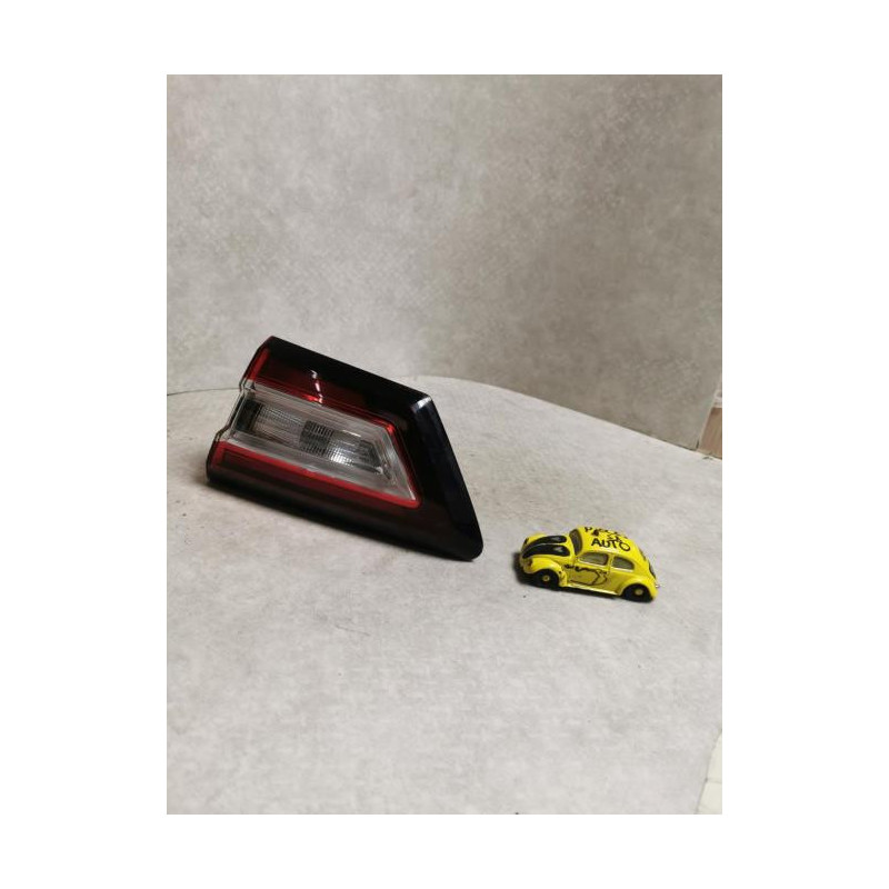 Feu arriere secondaire droit (feux) RENAULT CLIO 4 PHASE 2 d’occasion