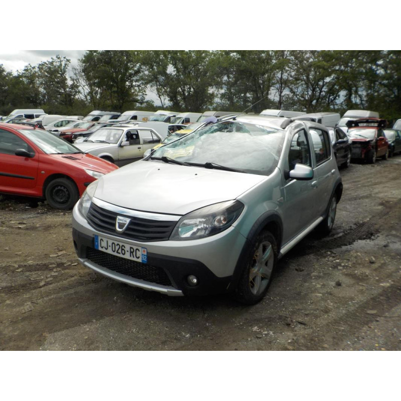 Capot DACIA SANDERO 1 d’occasion