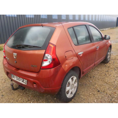 Platine feu arriere gauche DACIA SANDERO 1 d’occasion