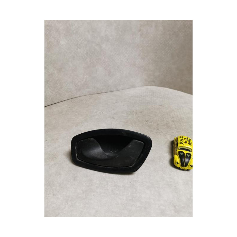 Poignee interieur arriere gauche RENAULT MEGANE 3 PHASE 1 d’occasion