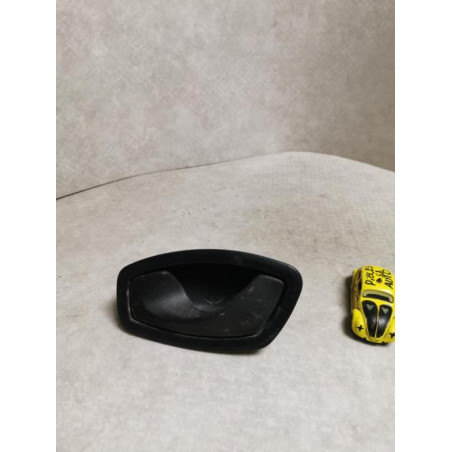 Poignee interieur arriere gauche RENAULT MEGANE 3 PHASE 1 d’occasion