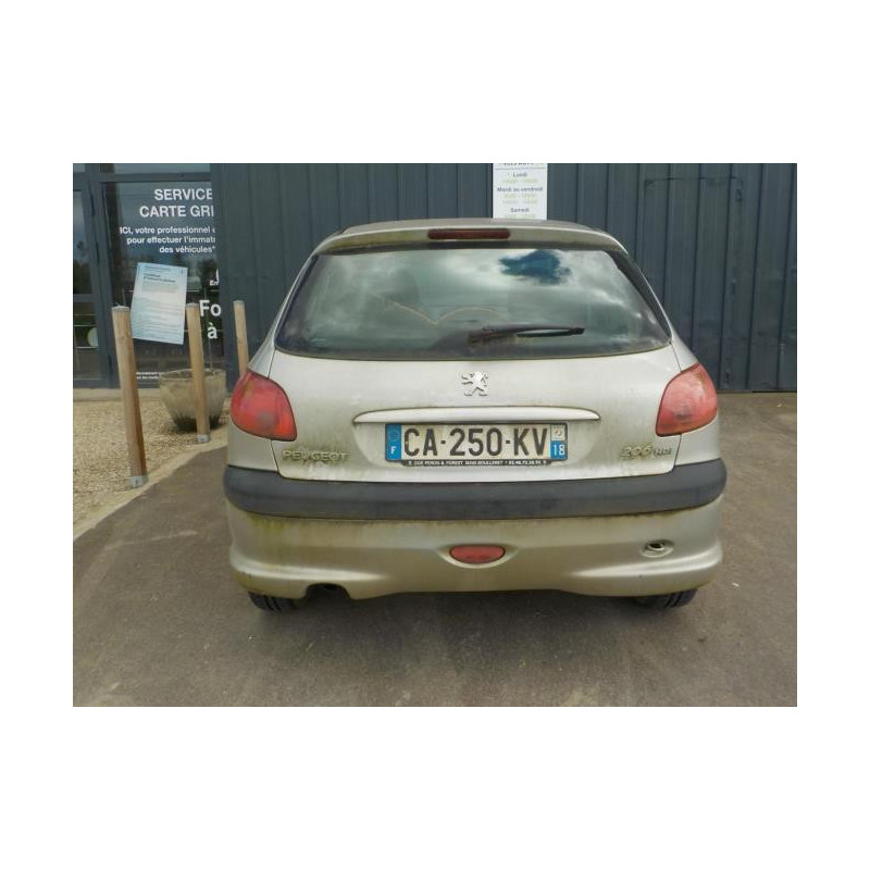 Boitier servitude moteur (BSM) PEUGEOT 206 PHASE 2 d’occasion