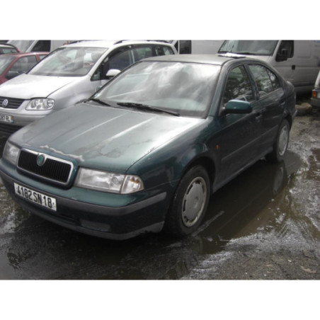 Serrure arriere gauche SKODA OCTAVIA 1 PHASE 1 d’occasion