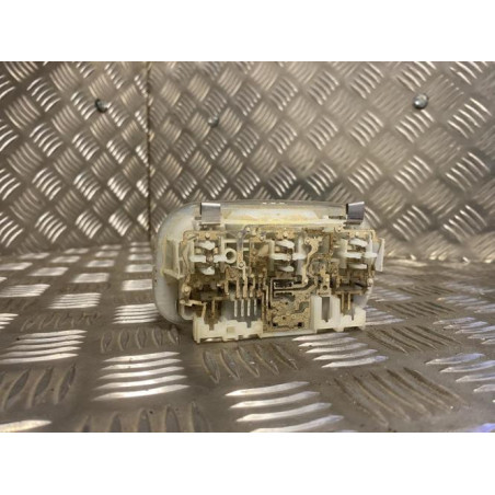 Eclairage de plafonnier PEUGEOT PARTNER 2 PHASE 2 d’occasion