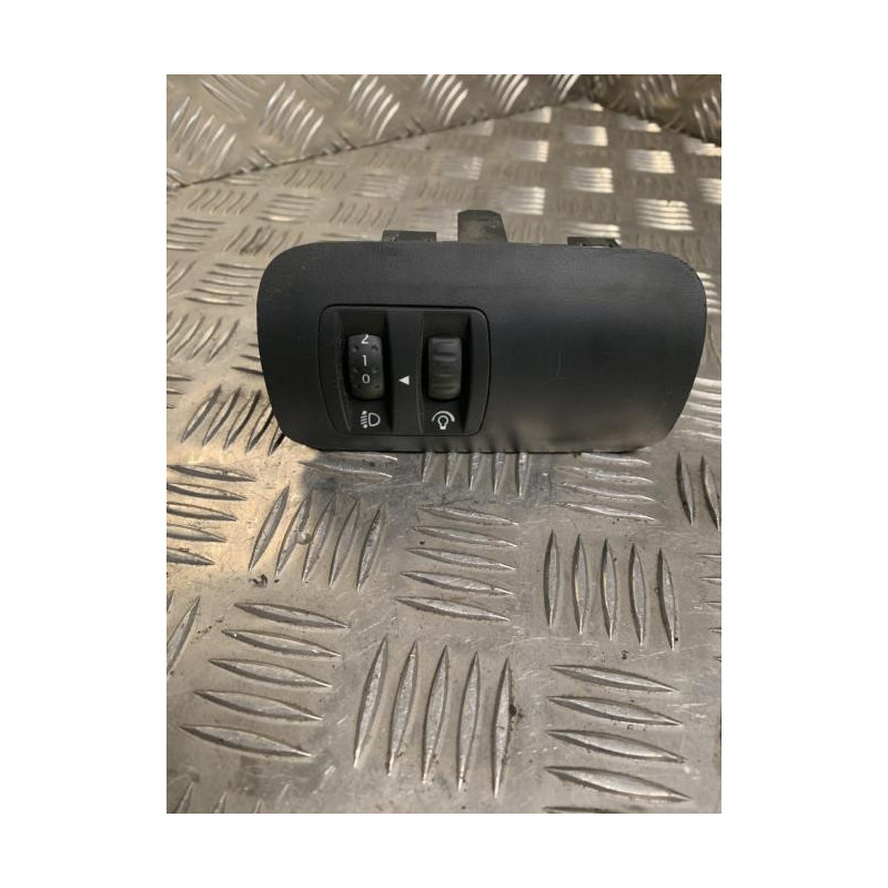 Commande de reglage hauteur de phare RENAULT MEGANE 2 PHASE 1 BREAK d’occasion