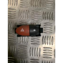 Bouton de warning RENAULT TWINGO 2 PHASE 2 d’occasion