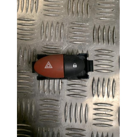 Bouton de warning RENAULT TWINGO 2 PHASE 2 d’occasion