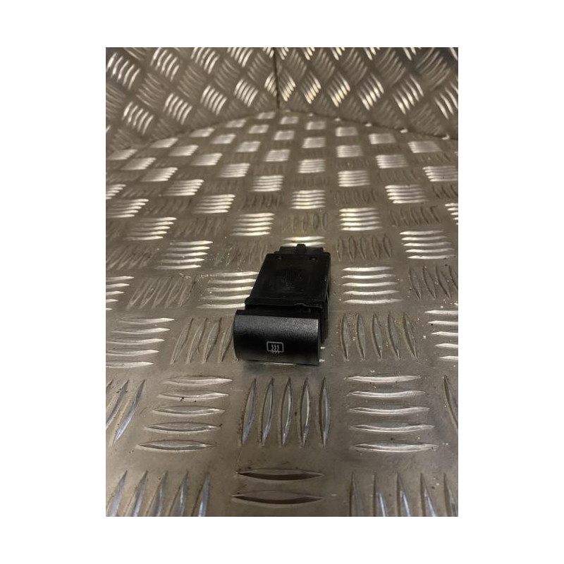 Commande degivrage lunette arriere SEAT CORDOBA 1 PHASE 2 d’occasion