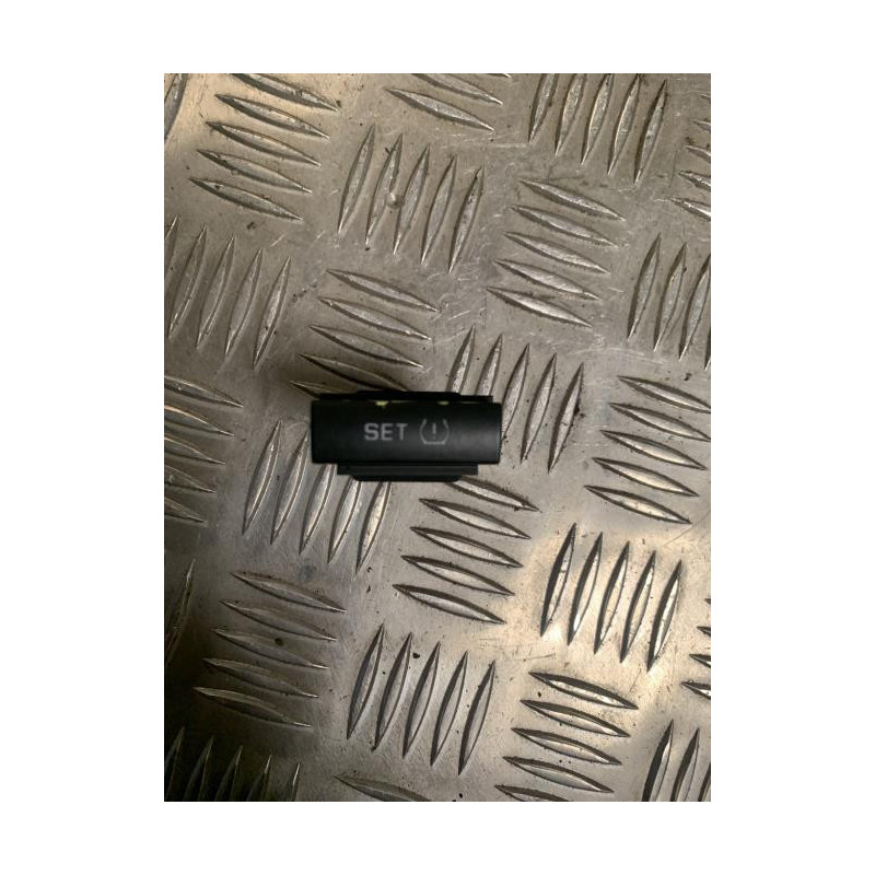 Bouton/Interrupteur SKODA OCTAVIA 2 PHASE 1 d’occasion