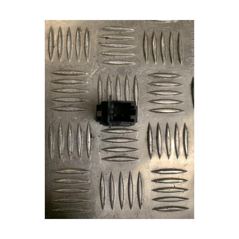 Bouton/Interrupteur SKODA OCTAVIA 2 PHASE 1 d’occasion