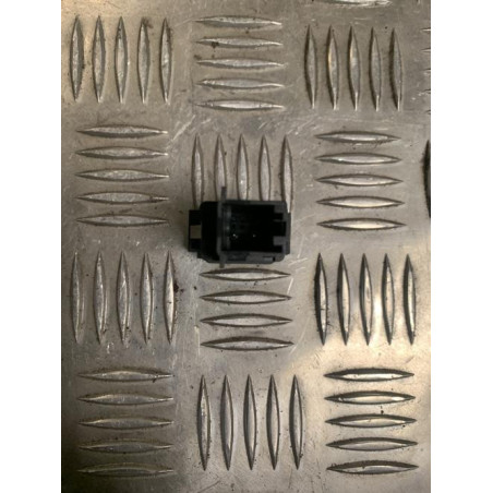 Bouton/Interrupteur SKODA OCTAVIA 2 PHASE 1 d’occasion