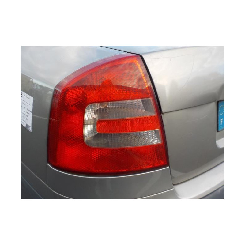 Retroviseur droit SKODA OCTAVIA 2 PHASE 1 d’occasion