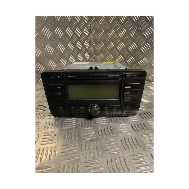 Autoradio d'origine SKODA OCTAVIA 2 PHASE 1 d’occasion